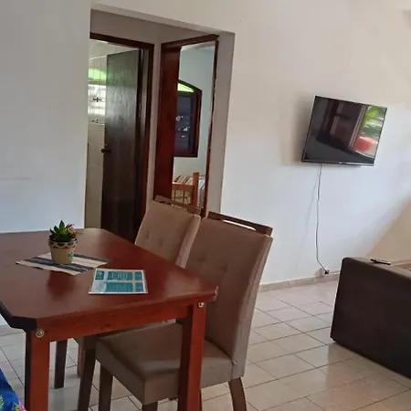 Apartamento COM AR CONDICIONADO no Itaguá em Ubatuba-3