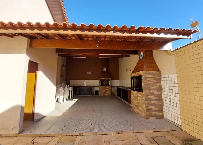 Excelente Apartamento - 2 Suítes com Ar Condicionado em Maranduba Ubatuba